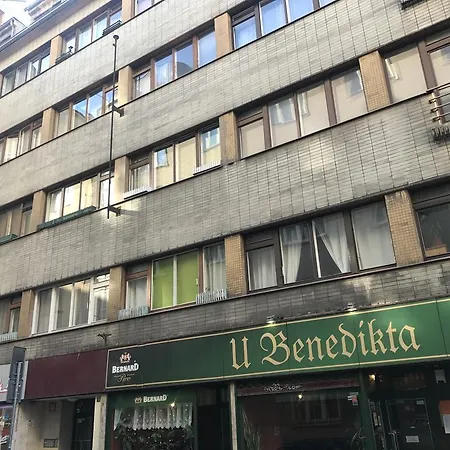 Studio Benediktska Apartmán *