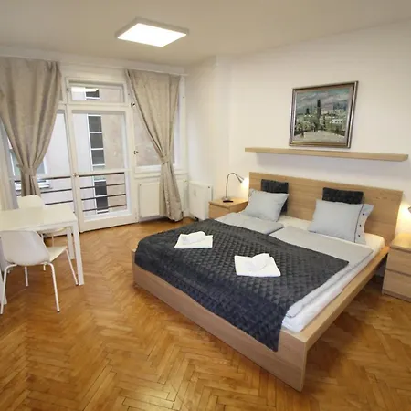 Studio Benediktska Apartmán Praha