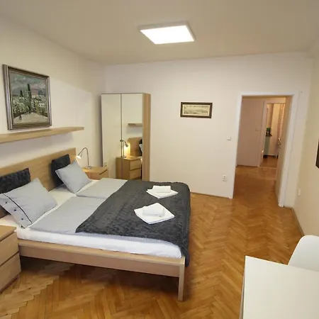 Studio Benediktska * Praha
